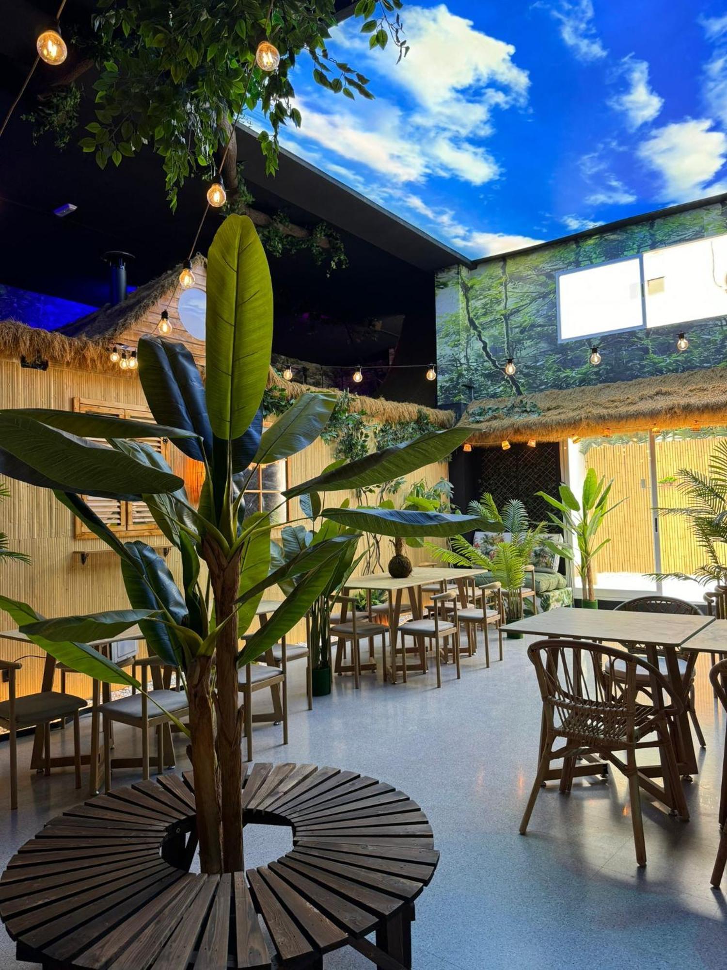 The Pod Suite Hostel Village Валенсия Екстериор снимка