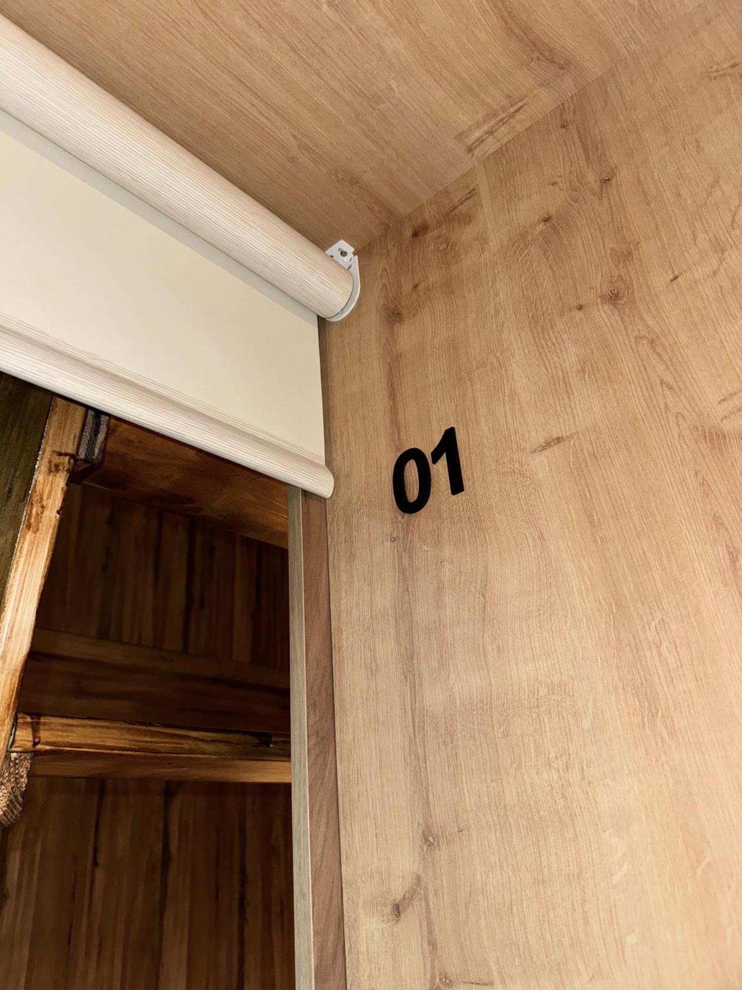 The Pod Suite Hostel Village Валенсия Екстериор снимка
